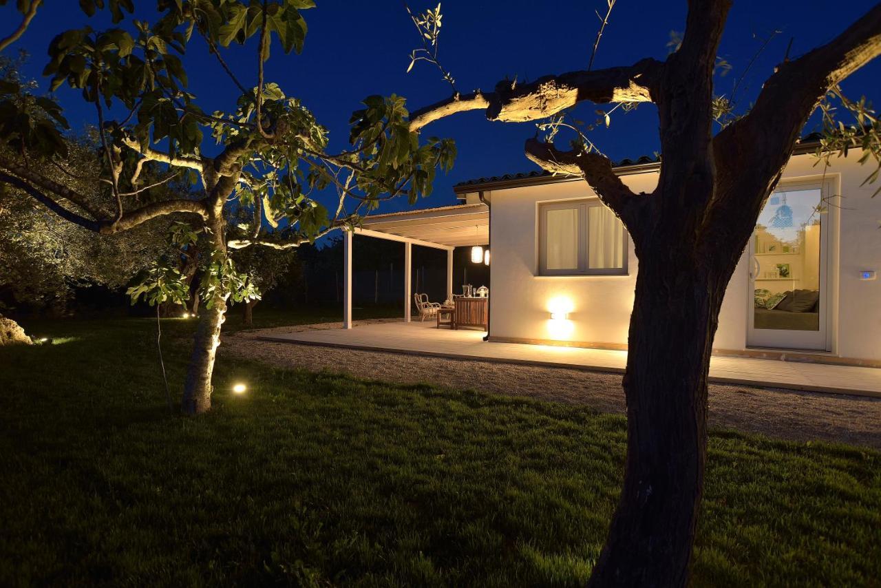 Villa Federica Con Piscina/With Pool Санта Мария дел Фокало Екстериор снимка