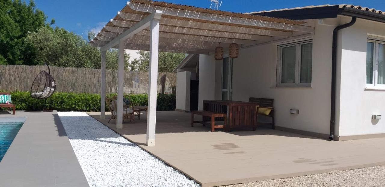 Villa Federica Con Piscina/With Pool Санта Мария дел Фокало Екстериор снимка