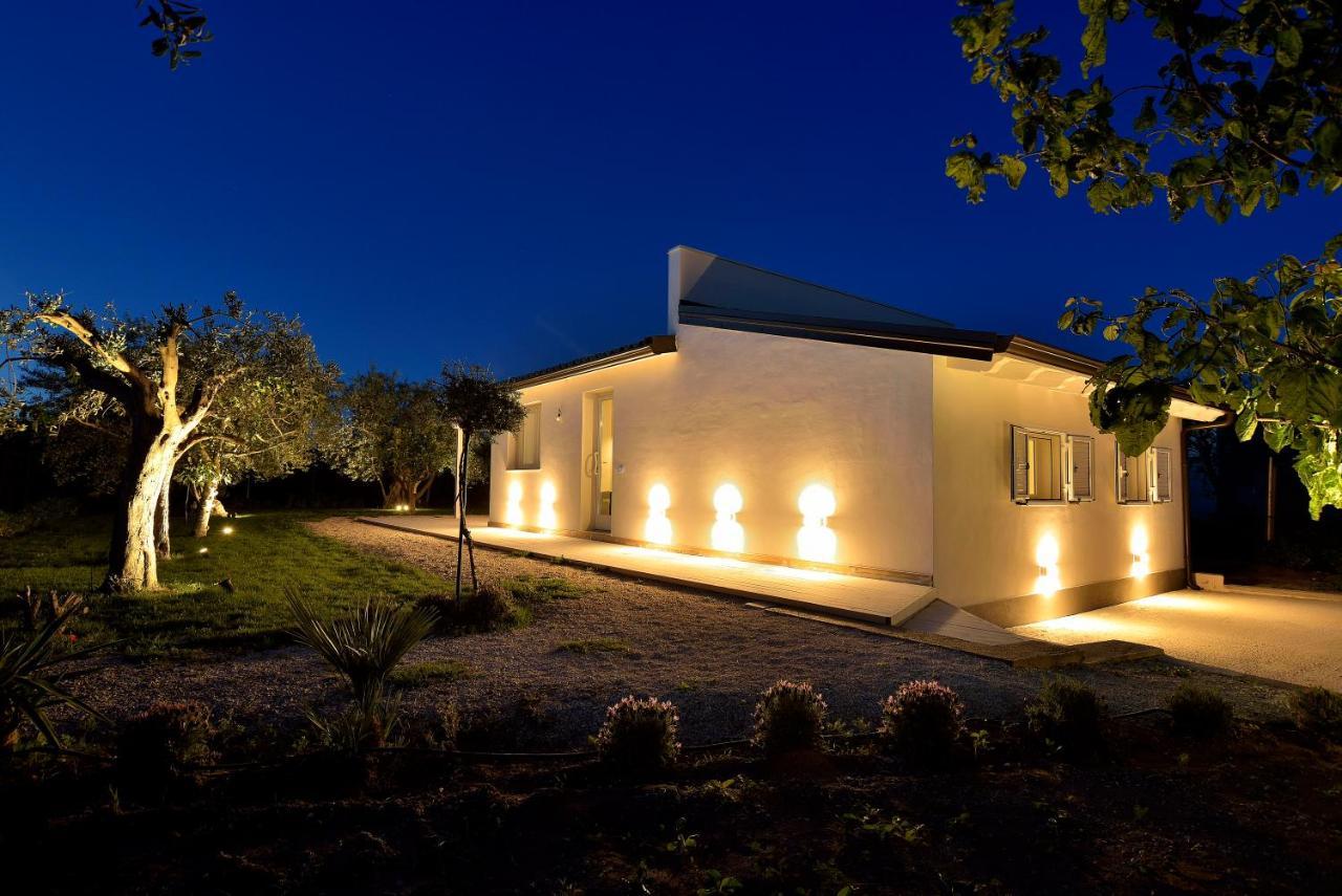 Villa Federica Con Piscina/With Pool Санта Мария дел Фокало Екстериор снимка